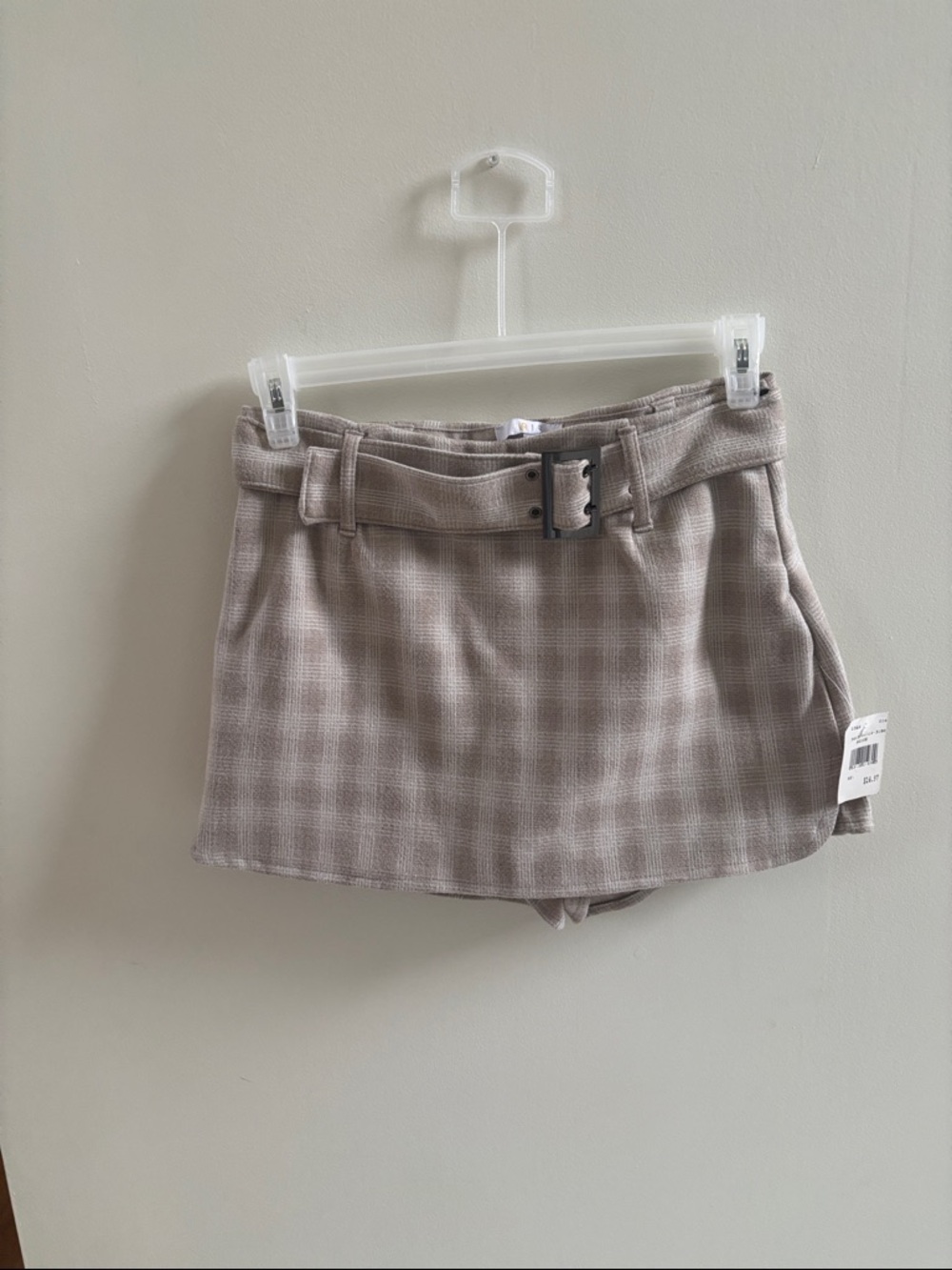 Iris Beige Skorts